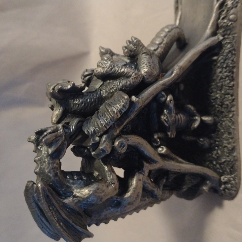 Tudor Mint Dragon Don't Push Me - Picture 5 of 7